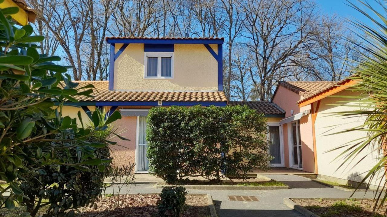 Residence Mes Amours D'Enfants - Les Villas Du Lac Сустон Екстериор снимка