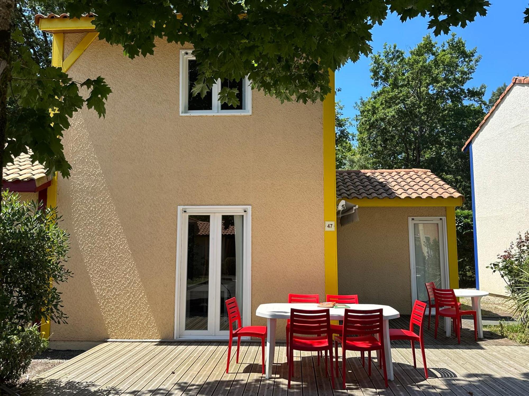 Residence Mes Amours D'Enfants - Les Villas Du Lac Сустон Екстериор снимка