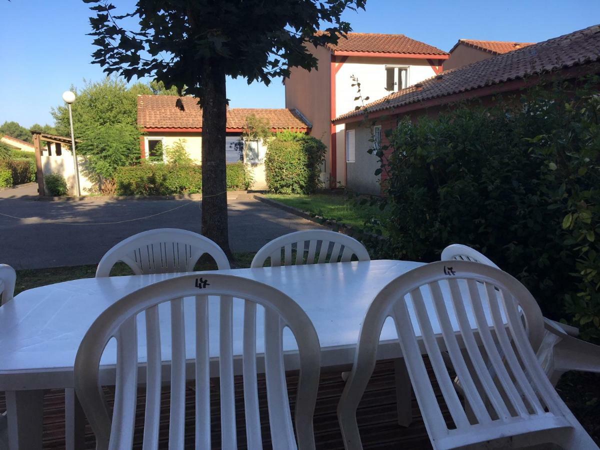 Residence Mes Amours D'Enfants - Les Villas Du Lac Сустон Екстериор снимка
